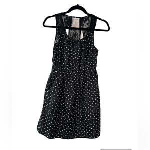 Sleeveless black dress
